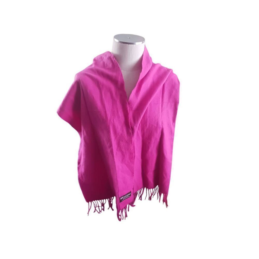 Made in Scotland barbiecore pink Cashmere scarf Fringed